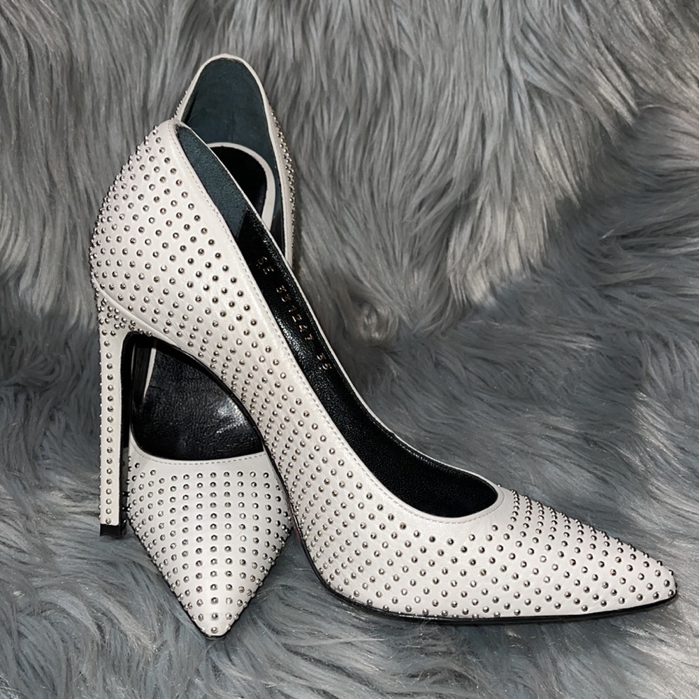 Saint Laurent Studded White Leather Classic Paris Pumps YSL Sz. 35 US Sz. 5